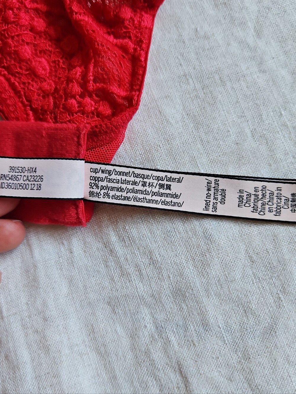 Victoria's Secret Red Lace Lined N-Wire Padded Bra Size 40D - Picture 12 of 12